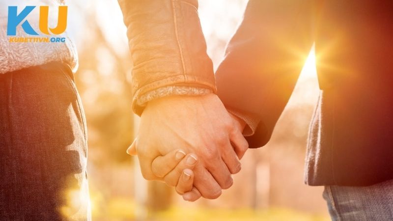 3 tình huống phổ biến khi mộng thấy người đã từng thương